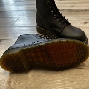 Dr Martens 101 leather ankle boots